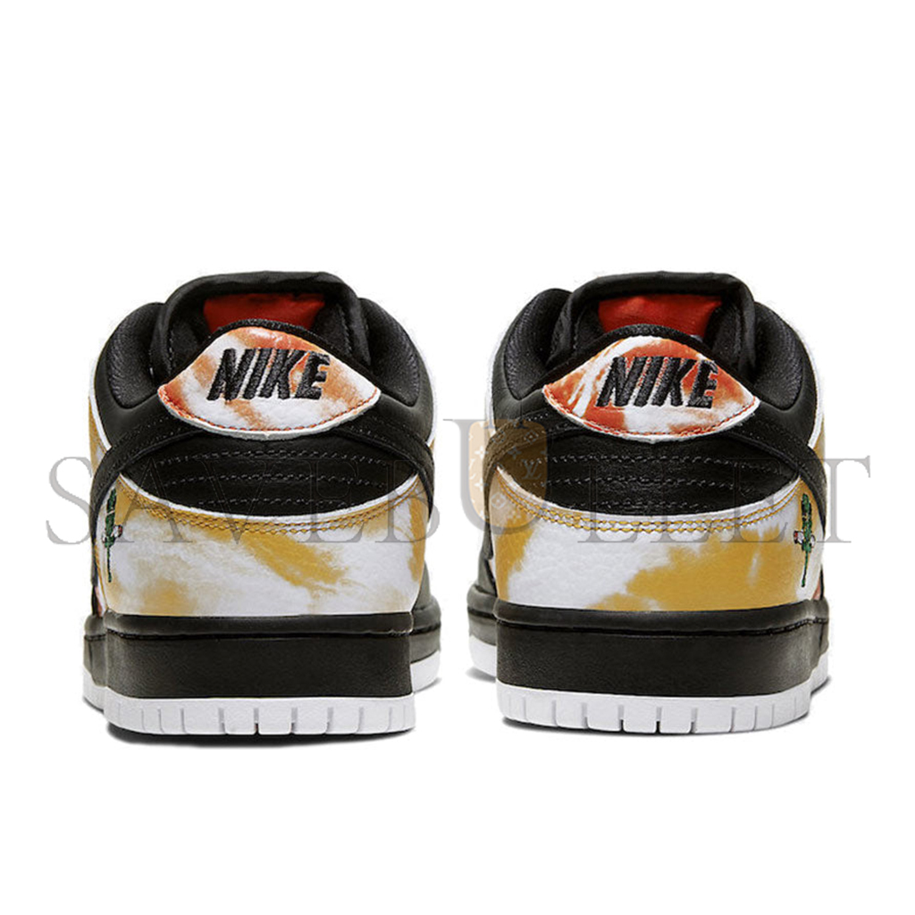 NIKE SB DUNK LOW“RAYGUN” BQ6832-001